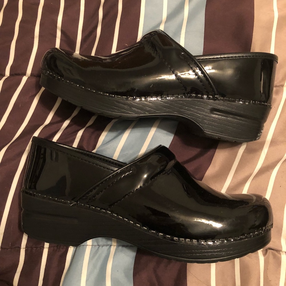 Danskos - Picture 4 of 4